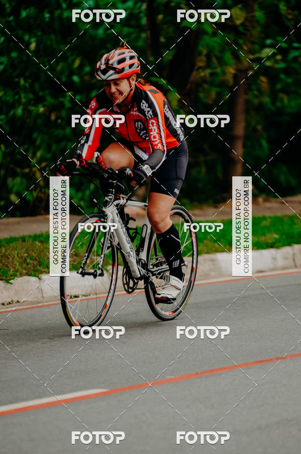 Buy your photos of the eventVSERIES Duathlon & Running on Fotop