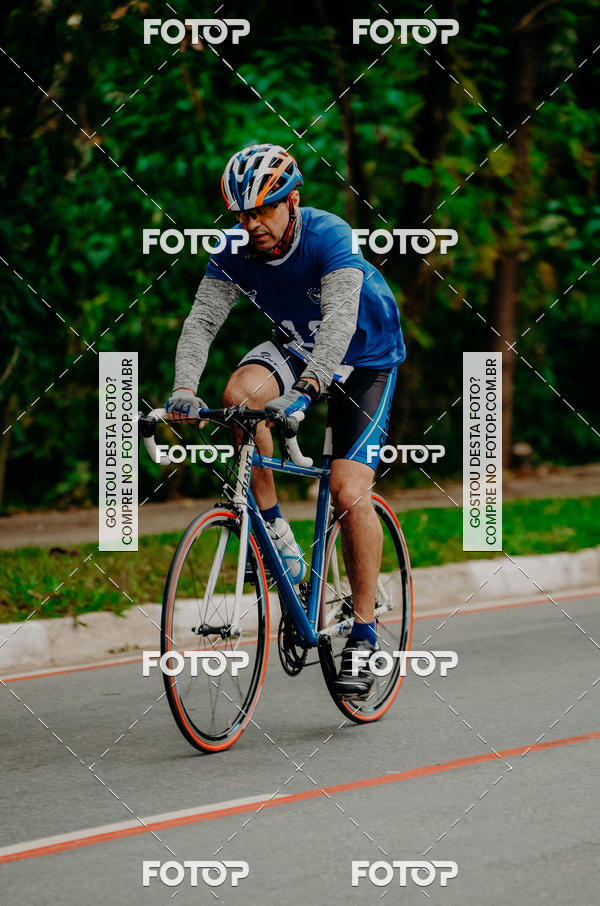 Buy your photos of the eventVSERIES Duathlon & Running on Fotop