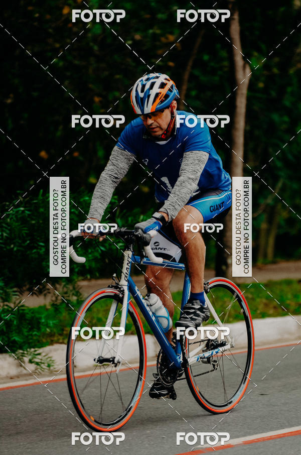 Buy your photos of the eventVSERIES Duathlon & Running on Fotop