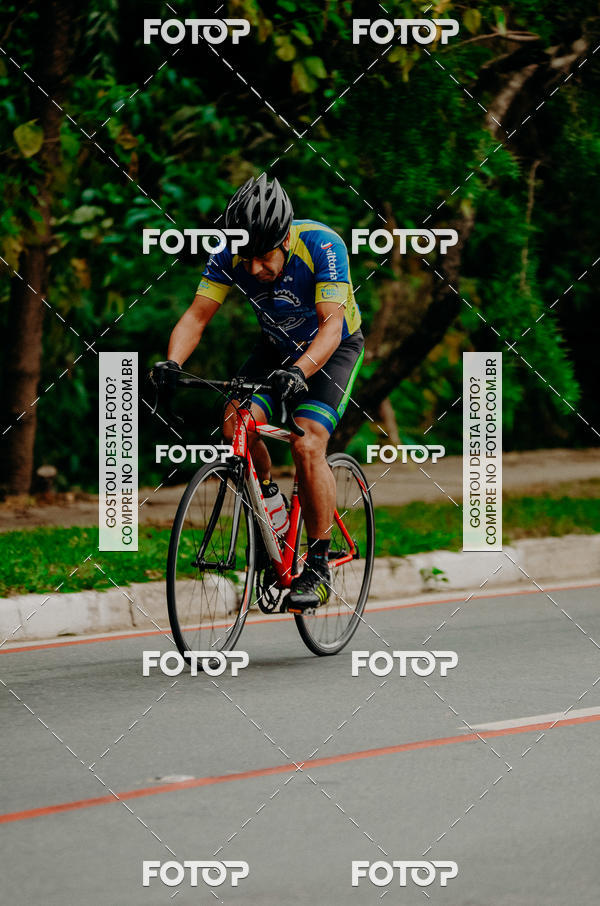 Buy your photos of the eventVSERIES Duathlon & Running on Fotop