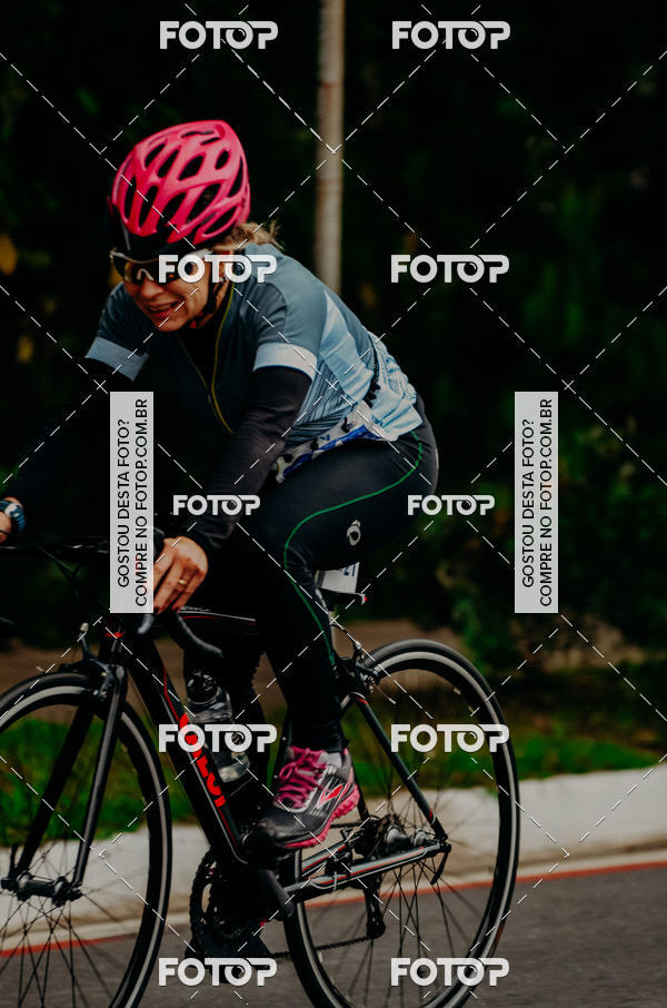 Buy your photos of the eventVSERIES Duathlon & Running on Fotop