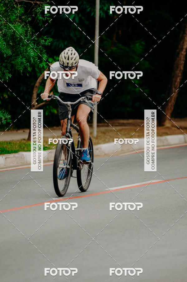 Buy your photos of the eventVSERIES Duathlon & Running on Fotop