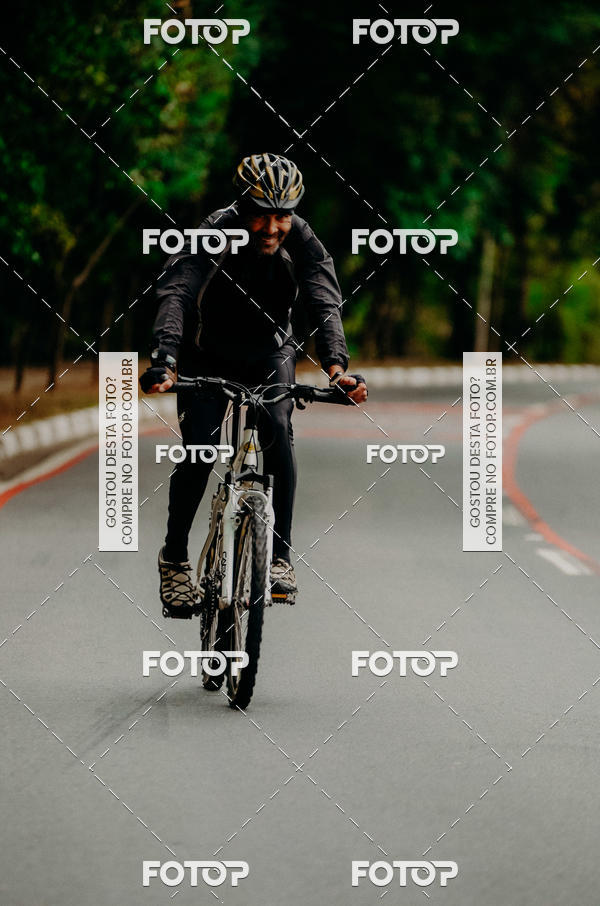 Buy your photos of the eventVSERIES Duathlon & Running on Fotop