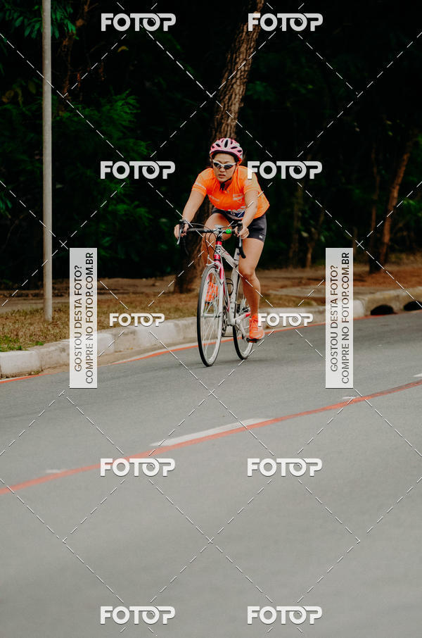 Buy your photos of the eventVSERIES Duathlon & Running on Fotop