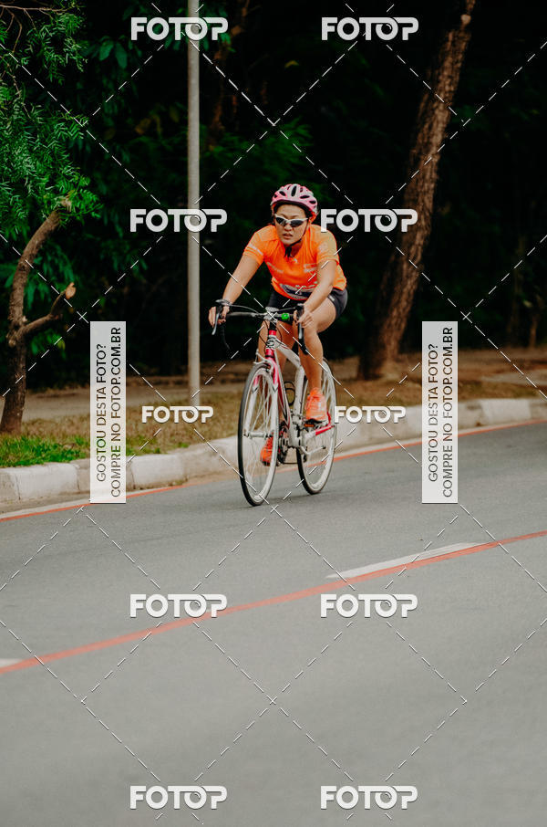 Buy your photos of the eventVSERIES Duathlon & Running on Fotop