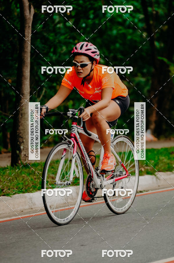 Buy your photos of the eventVSERIES Duathlon & Running on Fotop