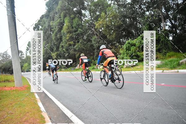 Buy your photos of the eventVSERIES Duathlon & Running on Fotop