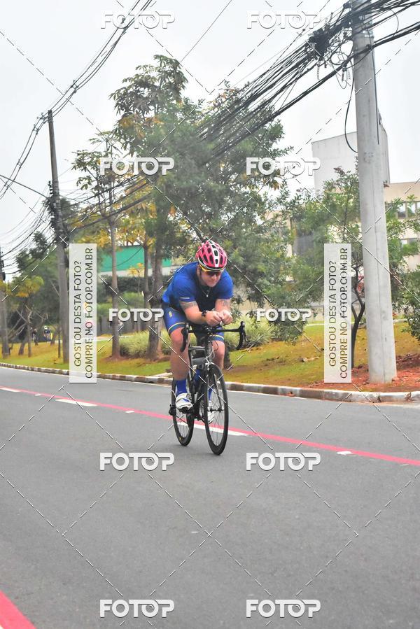 Buy your photos of the eventVSERIES Duathlon & Running on Fotop