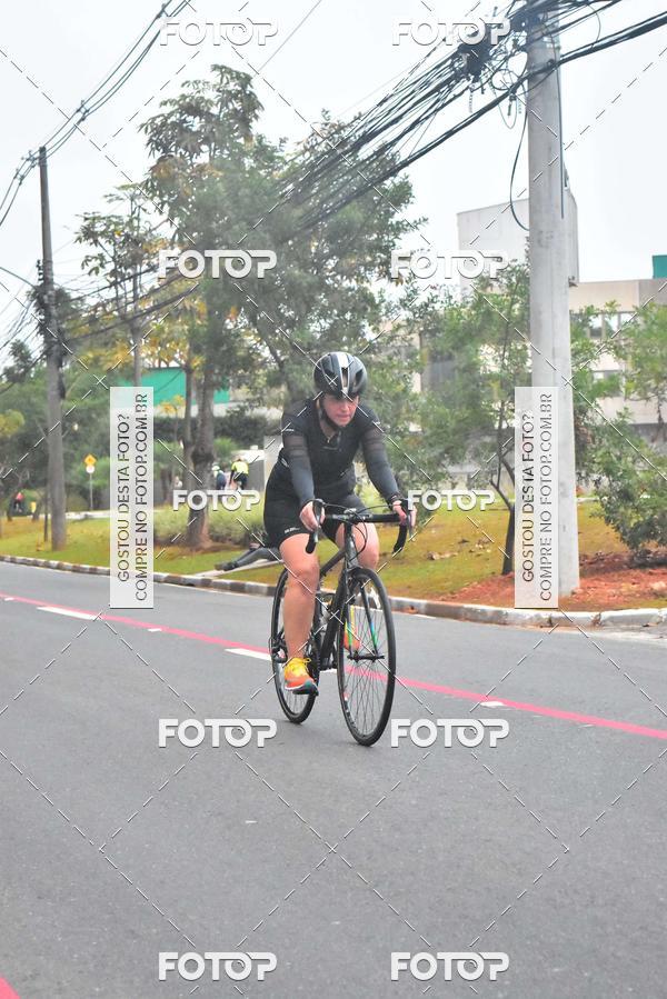 Buy your photos of the eventVSERIES Duathlon & Running on Fotop