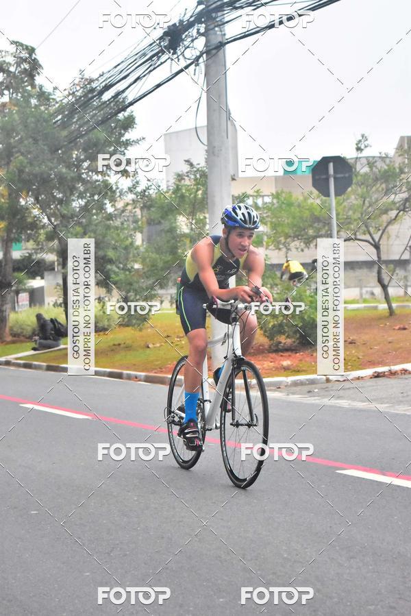 Buy your photos of the eventVSERIES Duathlon & Running on Fotop