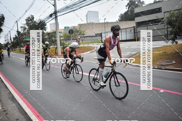 Buy your photos of the eventVSERIES Duathlon & Running on Fotop