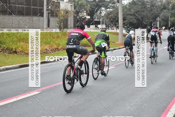 Buy your photos of the eventVSERIES Duathlon & Running on Fotop