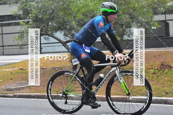 Buy your photos of the eventVSERIES Duathlon & Running on Fotop