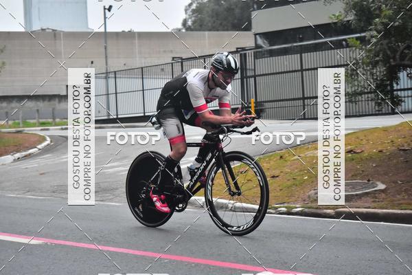 Buy your photos of the eventVSERIES Duathlon & Running on Fotop