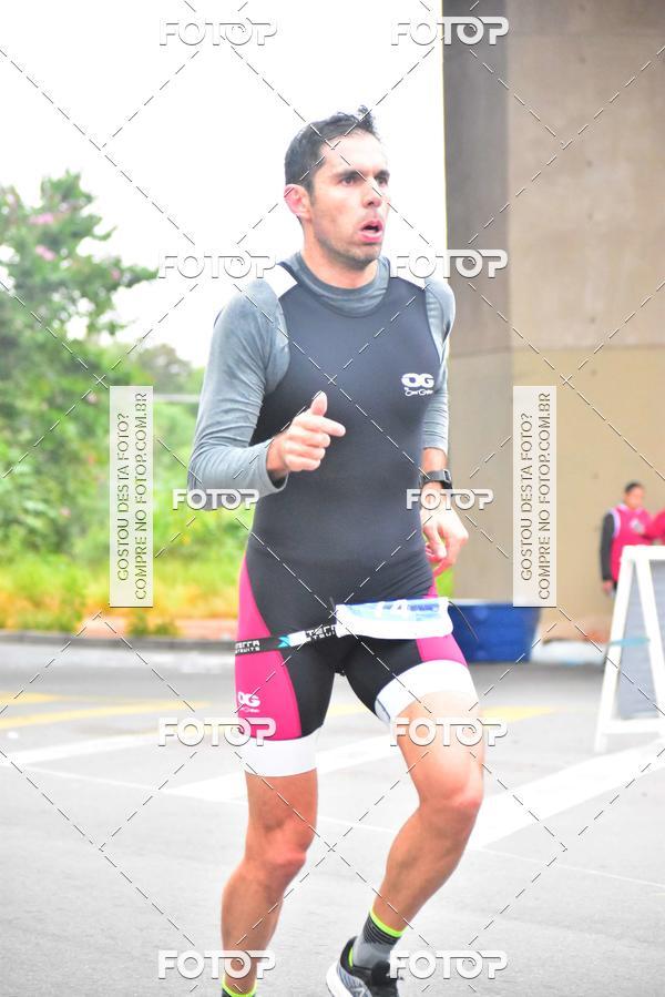 Buy your photos of the eventVSERIES Duathlon & Running on Fotop