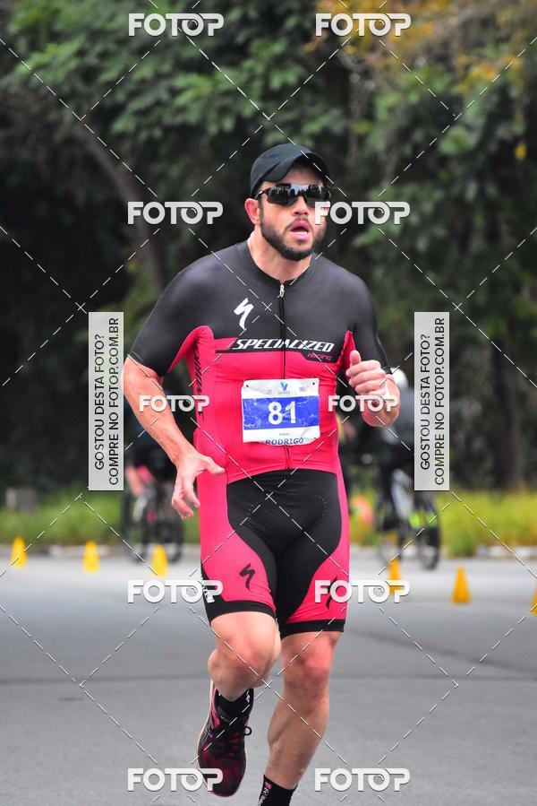 Buy your photos of the eventVSERIES Duathlon & Running on Fotop