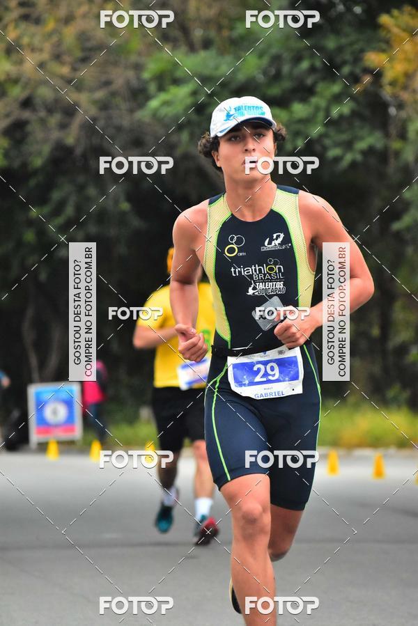 Buy your photos of the eventVSERIES Duathlon & Running on Fotop