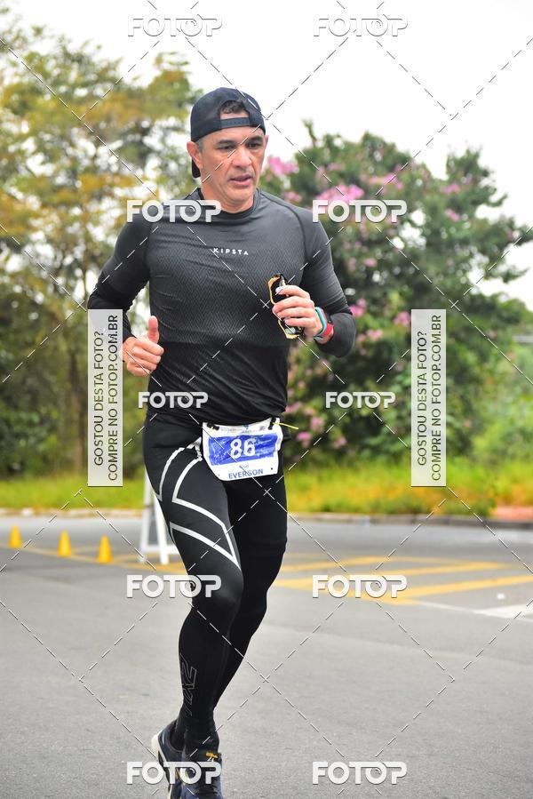 Buy your photos of the eventVSERIES Duathlon & Running on Fotop