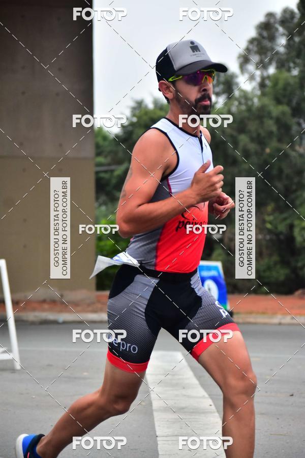 Buy your photos of the eventVSERIES Duathlon & Running on Fotop