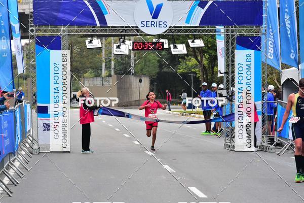 Buy your photos of the eventVSERIES Duathlon & Running on Fotop