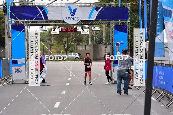 Buy your photos of the eventVSERIES Duathlon & Running on Fotop