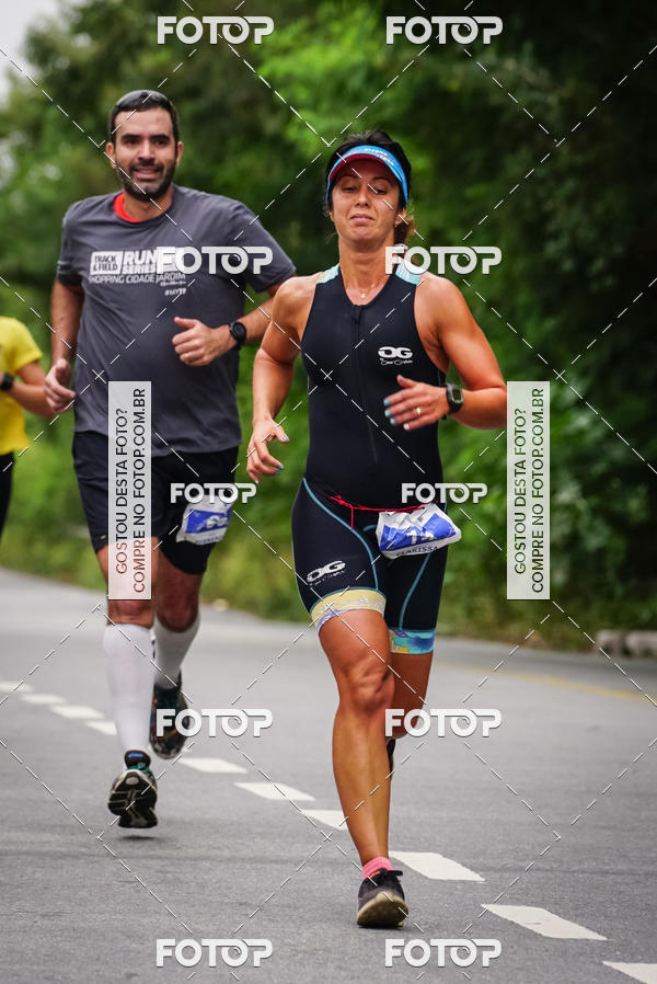 Buy your photos of the eventVSERIES Duathlon & Running on Fotop