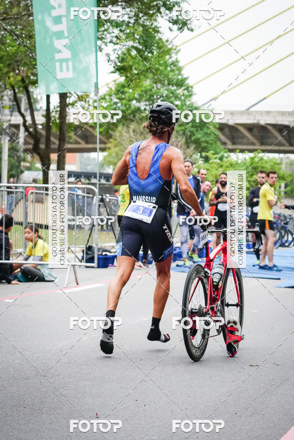 Buy your photos of the eventVSERIES Duathlon & Running on Fotop