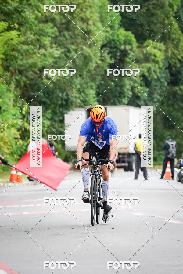 Buy your photos of the eventVSERIES Duathlon & Running on Fotop