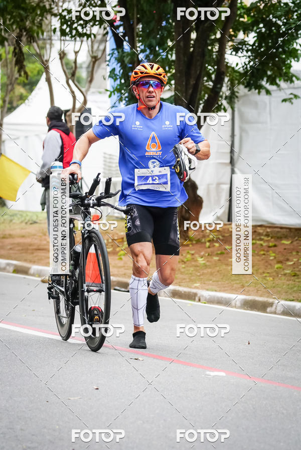 Buy your photos of the eventVSERIES Duathlon & Running on Fotop