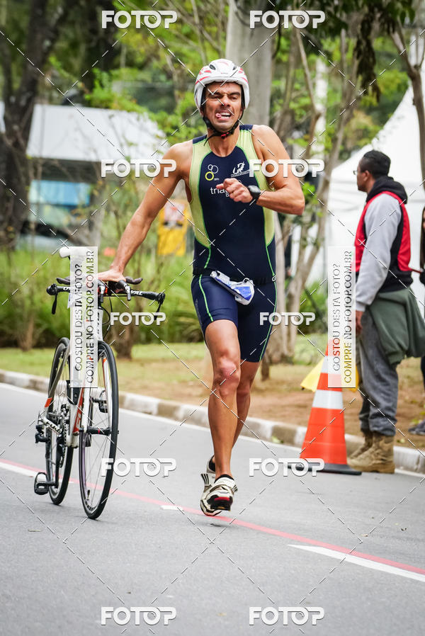 Buy your photos of the eventVSERIES Duathlon & Running on Fotop