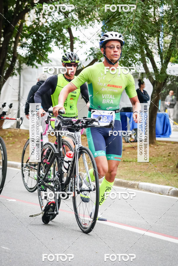 Buy your photos of the eventVSERIES Duathlon & Running on Fotop