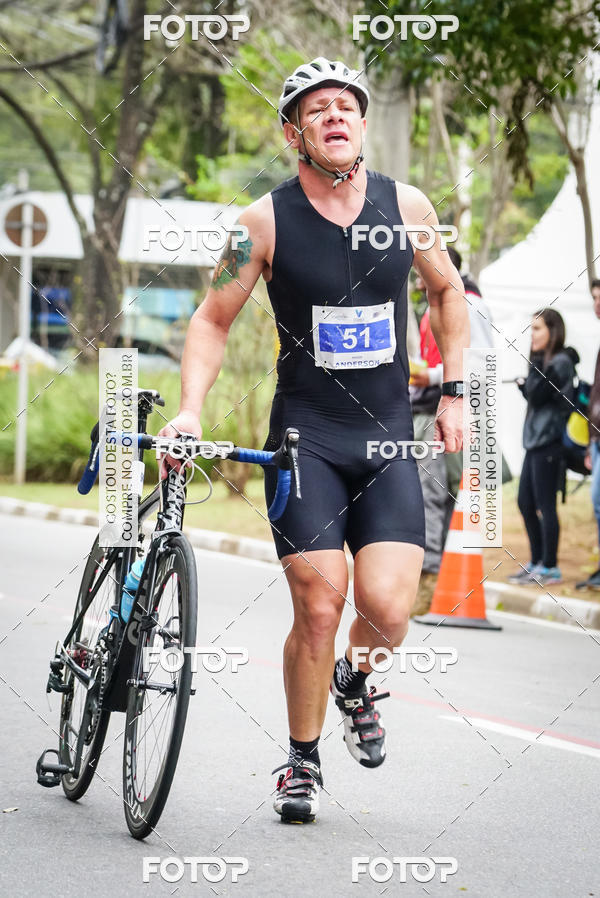 Buy your photos of the eventVSERIES Duathlon & Running on Fotop