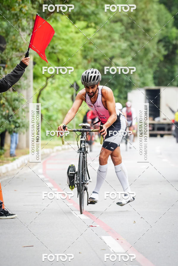 Buy your photos of the eventVSERIES Duathlon & Running on Fotop