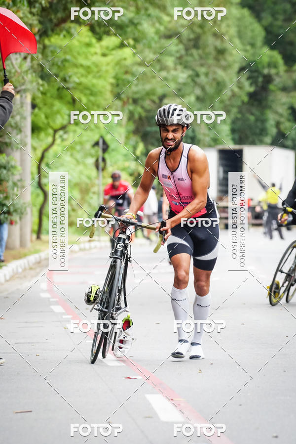 Buy your photos of the eventVSERIES Duathlon & Running on Fotop