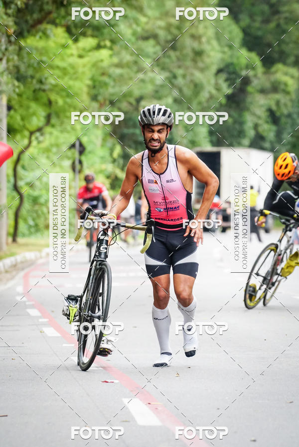 Buy your photos of the eventVSERIES Duathlon & Running on Fotop
