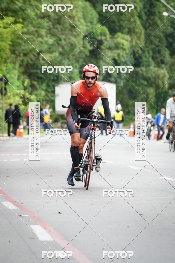 Buy your photos of the eventVSERIES Duathlon & Running on Fotop