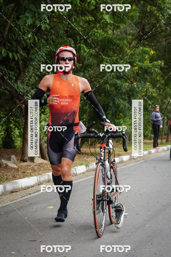 Buy your photos of the eventVSERIES Duathlon & Running on Fotop