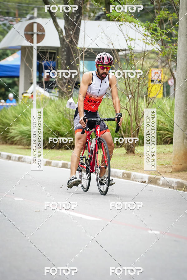 Buy your photos of the eventVSERIES Duathlon & Running on Fotop