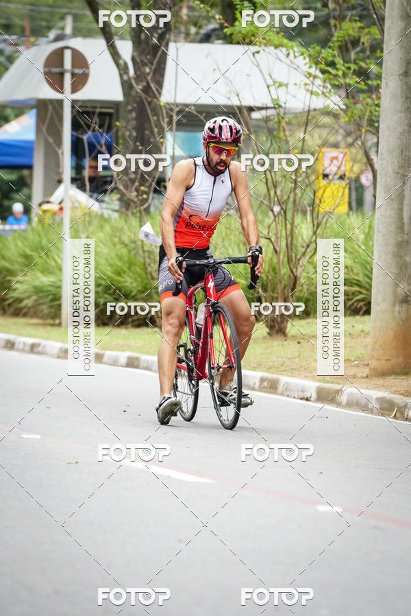 Buy your photos of the eventVSERIES Duathlon & Running on Fotop