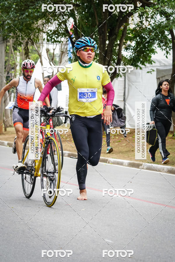 Buy your photos of the eventVSERIES Duathlon & Running on Fotop