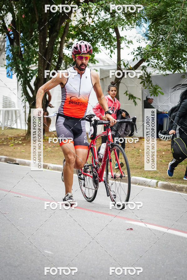 Buy your photos of the eventVSERIES Duathlon & Running on Fotop