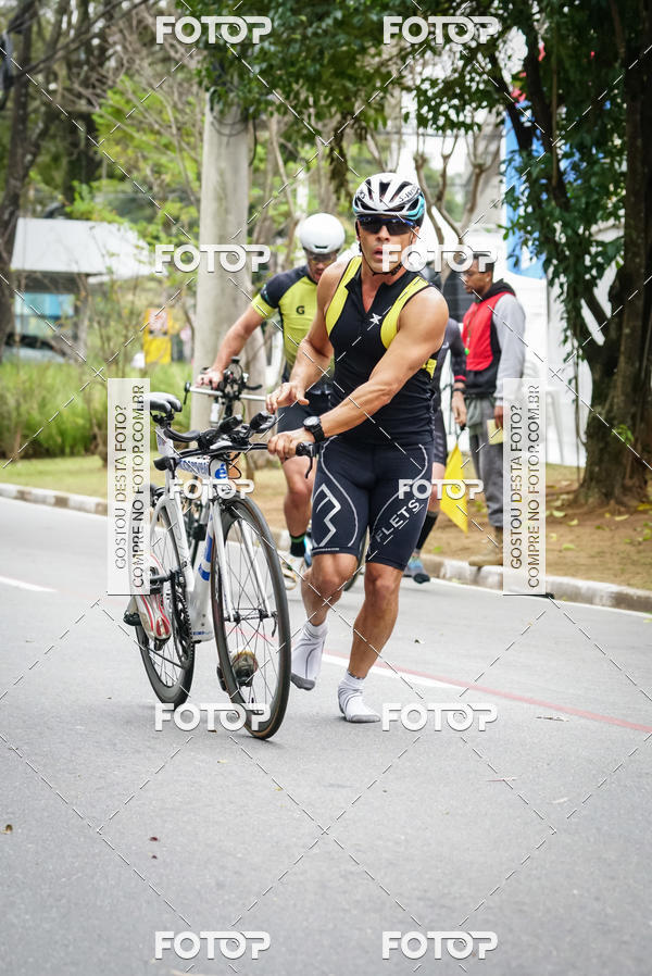 Buy your photos of the eventVSERIES Duathlon & Running on Fotop