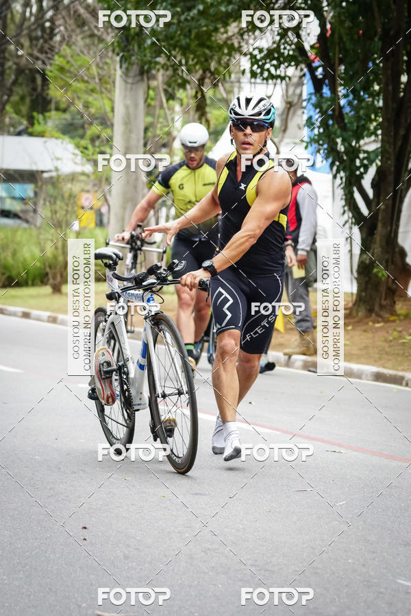 Buy your photos of the eventVSERIES Duathlon & Running on Fotop