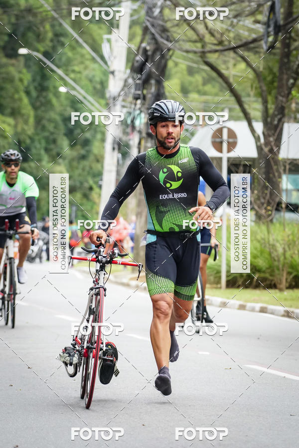 Buy your photos of the eventVSERIES Duathlon & Running on Fotop