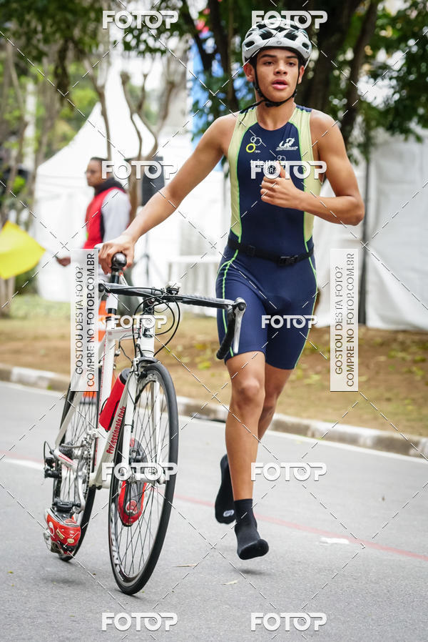 Buy your photos of the eventVSERIES Duathlon & Running on Fotop