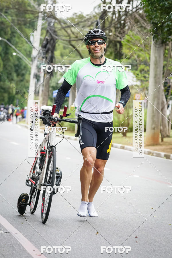 Buy your photos of the eventVSERIES Duathlon & Running on Fotop