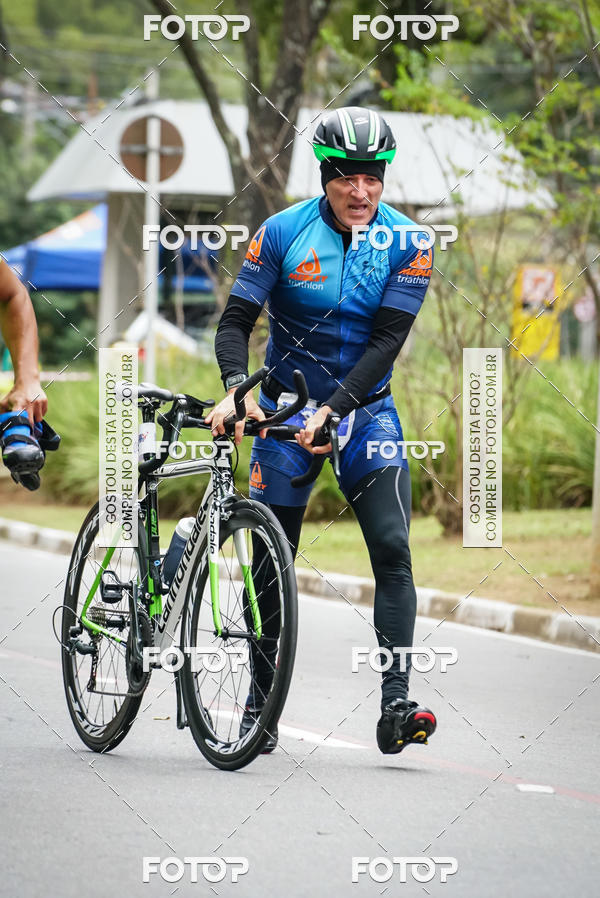 Buy your photos of the eventVSERIES Duathlon & Running on Fotop