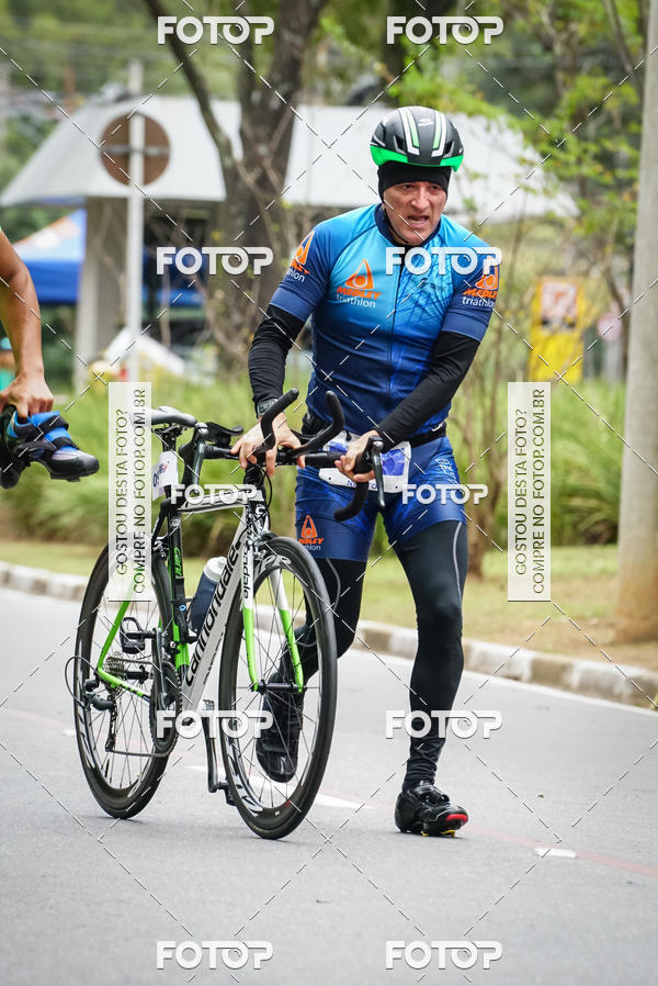 Buy your photos of the eventVSERIES Duathlon & Running on Fotop