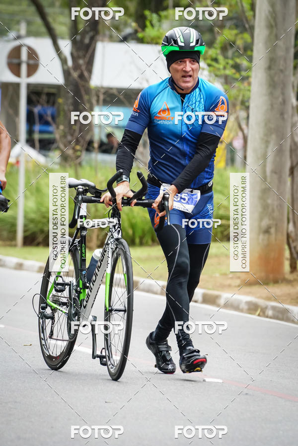 Buy your photos of the eventVSERIES Duathlon & Running on Fotop