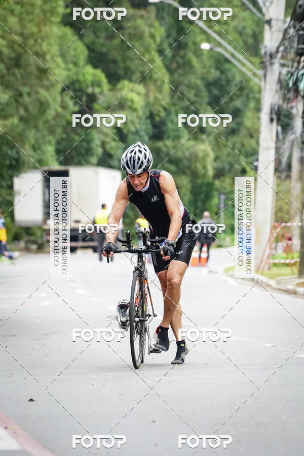 Buy your photos of the eventVSERIES Duathlon & Running on Fotop